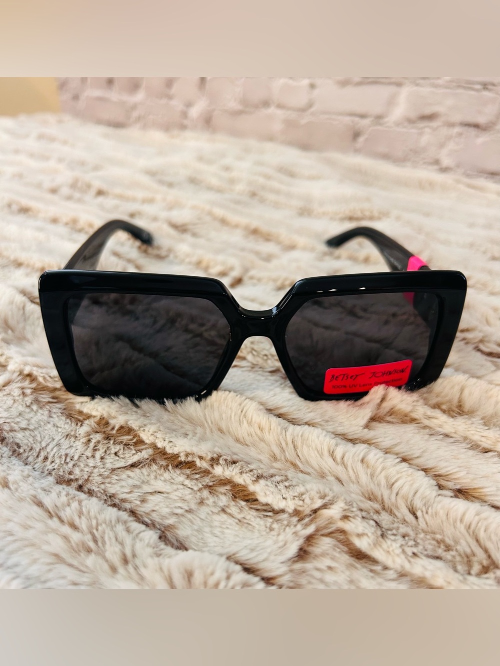 Betsey Johnson Black Square Sunglasses Mid Size with Pink Accent